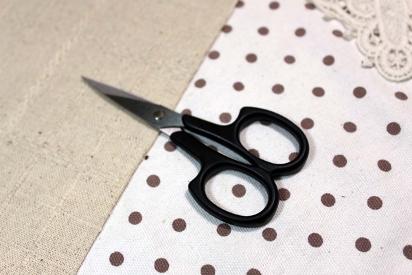 刺繡剪刀(4.5吋) (3)