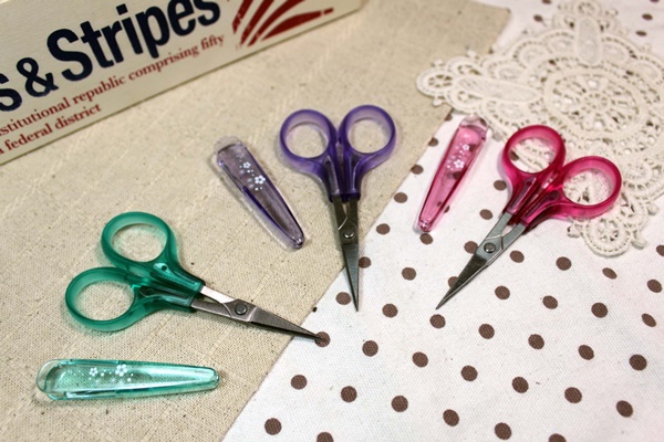 刺繡剪刀(4吋)綠&紫&桃紅 (2)